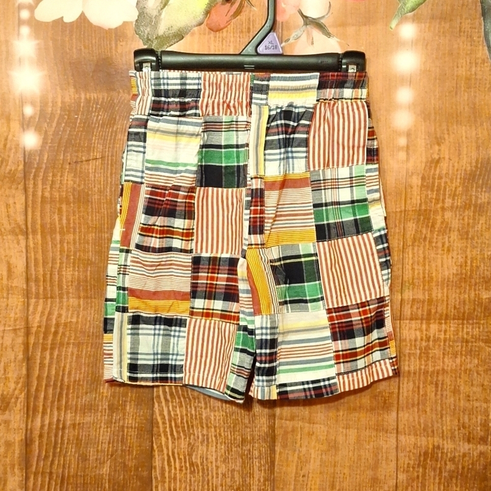 CUTE PATCHWORK SHORTS SIZE 4/5